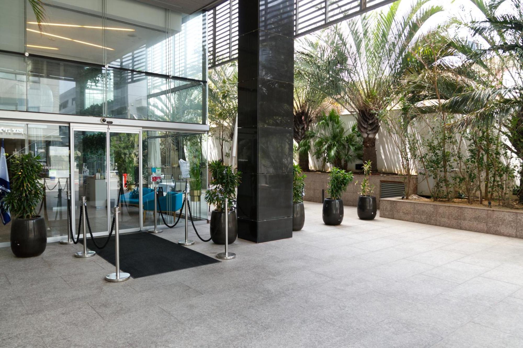 Benjamin Business Hotel Herzelia Εξωτερικό φωτογραφία
